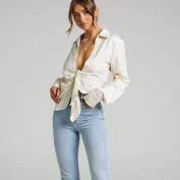 Lioness Valencia Plunge Top - Picture 2 of 6